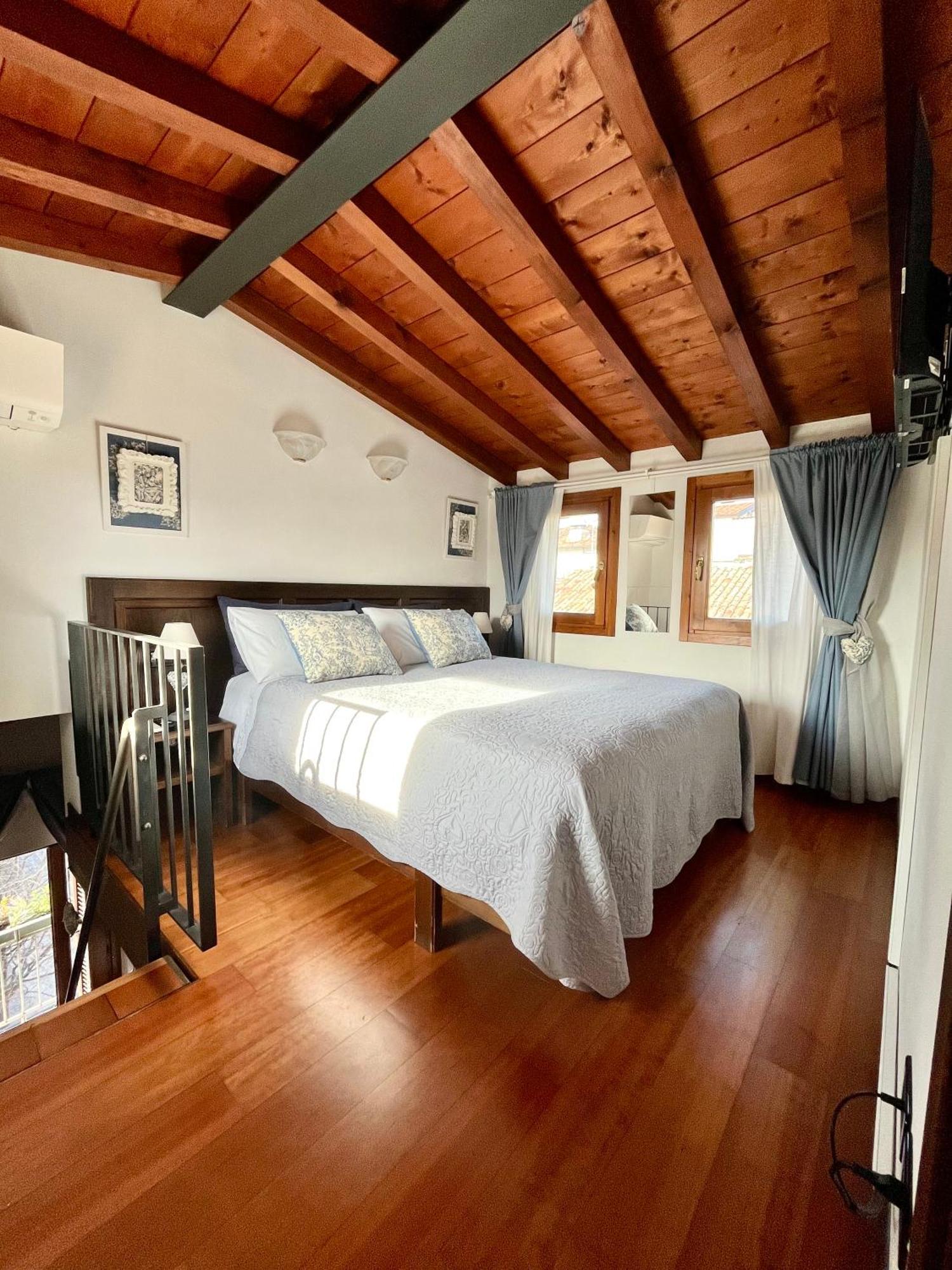 Porto Valentino Apartment ซีร์มิโอเน ภายนอก รูปภาพ