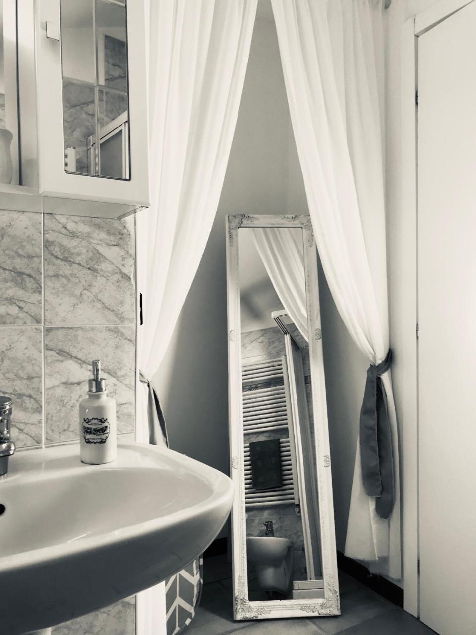 Porto Valentino Apartment ซีร์มิโอเน ภายนอก รูปภาพ