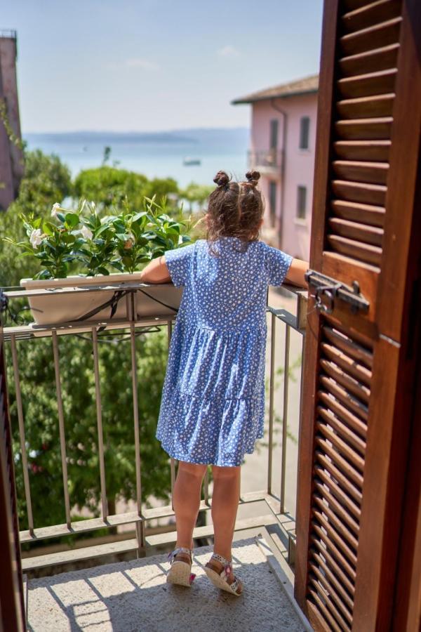 Porto Valentino Apartment ซีร์มิโอเน ภายนอก รูปภาพ